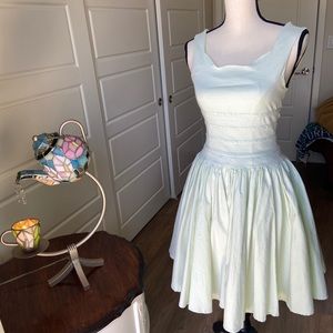 NWOT Unique Vintage Scallop Dress
